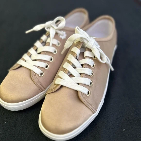 Jack Rogers Lia Satin Sneaker NWOT Sz 7 1/2 - Picture 6 of 15